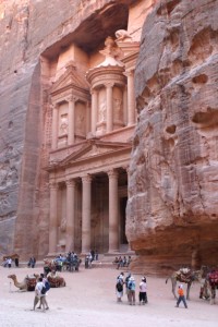 Das Khazne al-Firaun ist die wohl bekannteste Sehenswürdigkeit von Petra.