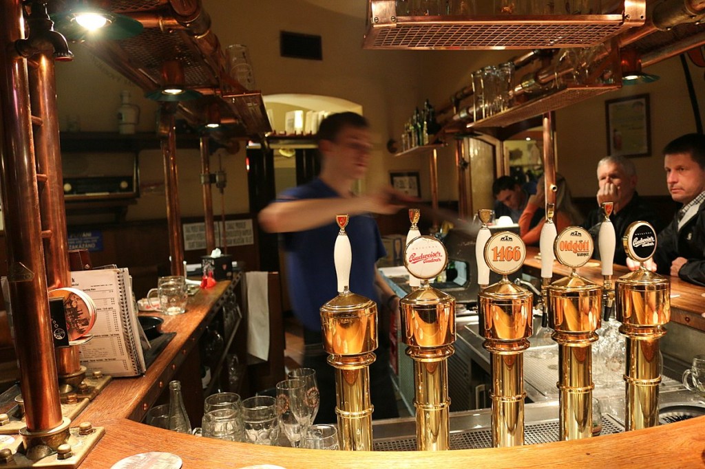 Zapfhähne in Prager Bar