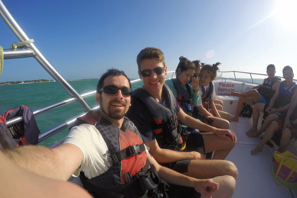 Daniel und ich mit einer Gruppe Chinesen beim Parasailing auf Key West.