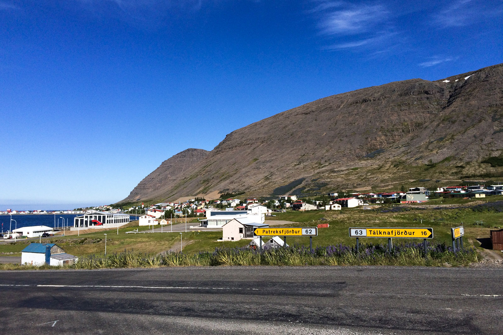 Die Kreuzung bei Patreksfjörður bekamen wir innerhalb von zwei Tagen dreimal zu Gesicht. Zweimal unfreiwillig.