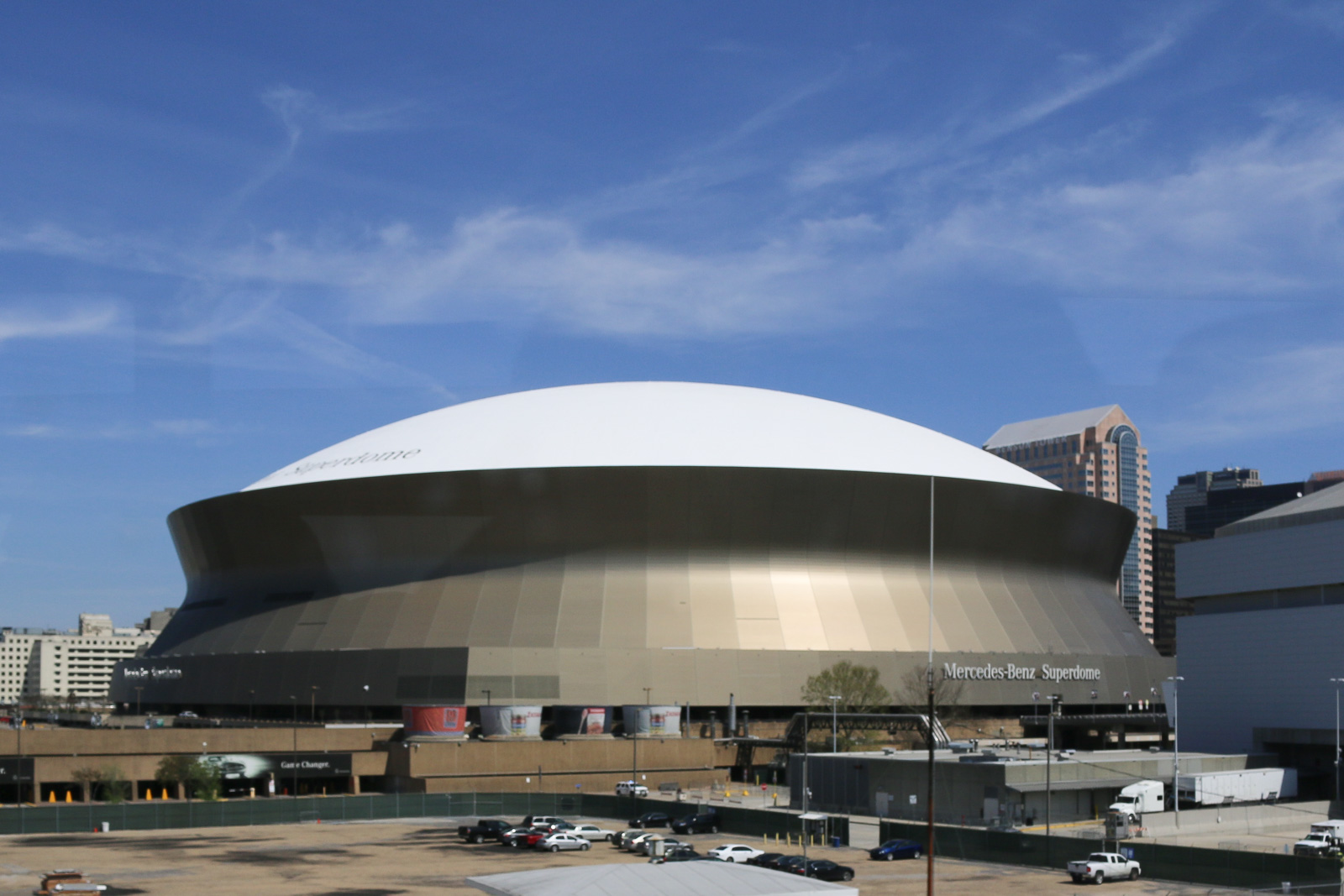 Im Superdome von New Orleans waren nach dem Hurrikan Katrina zeitweise mehrere tausend Menschen eingeschlossen. Heute wird hier wieder Sport gespielt.