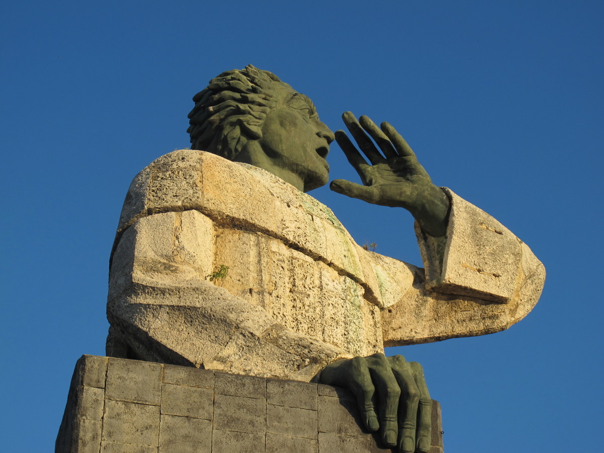 Das Denkmal des klagenden Indianers in Santo Domingo.