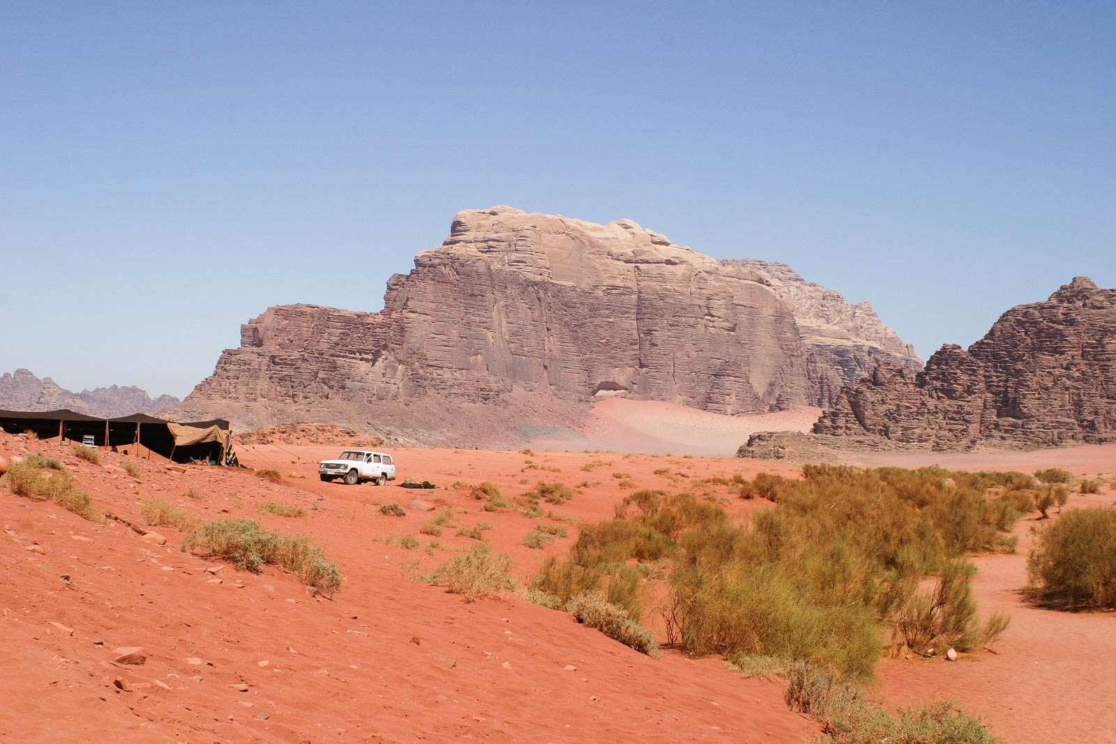 Das Wadi Rum in Jordanien ist vermutlich eine der schönsten Wüsten der Welt. 