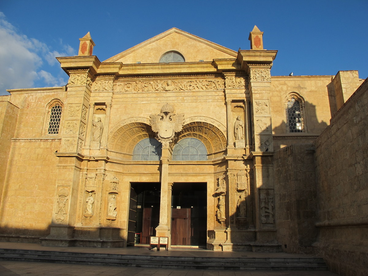 Die Kathedrale Santa María la Menor ist die älteste Kirche der Amerikas.