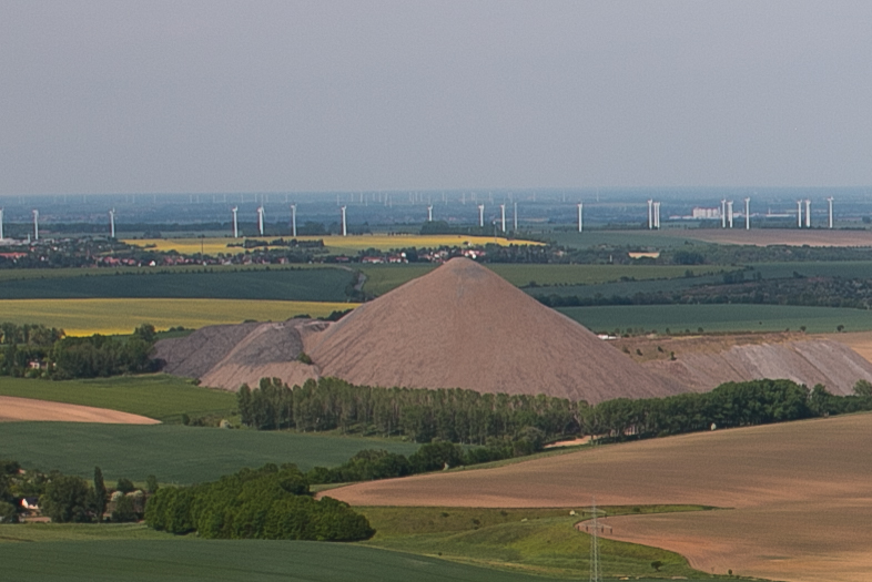Mansfelder Halden Besteigung der Pyramiden von Mansfeld